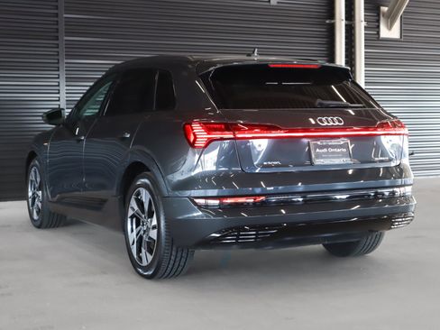 Used 2021 Audi e-tron Premium w/ Convenience Plus Package image 2