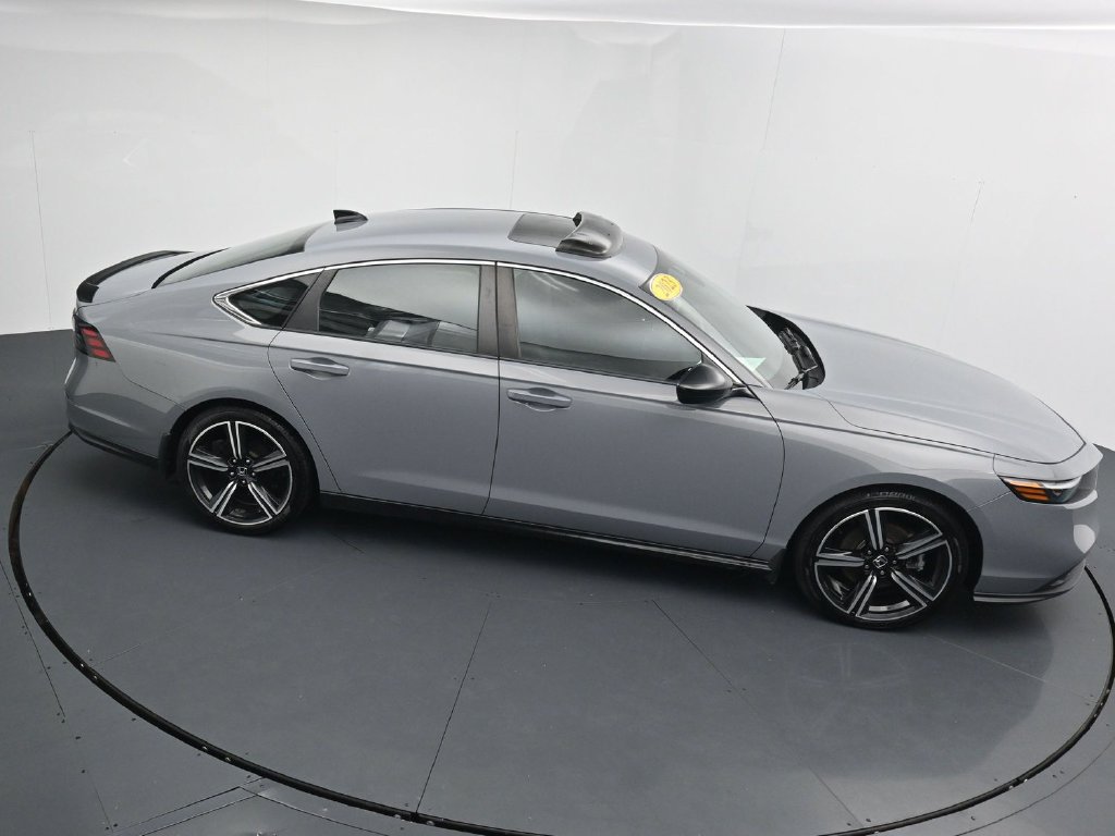 Used 2023 Honda Accord Sport image 35