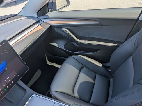 Used 2023 Tesla Model 3 Standard Range RWD image 16