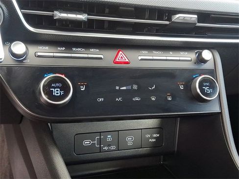 Used 2025 Hyundai Sonata SEL image 15