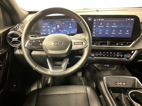 Certified 2025 Chevrolet Equinox LT w/ Convenience Package II AWD/4WD image 18