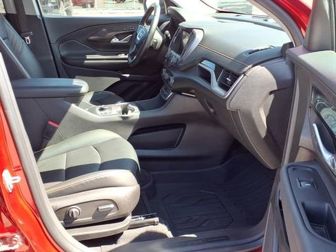 Used 2023 GMC Terrain AT4 w/ Infotainment Package II AWD/4WD image 7