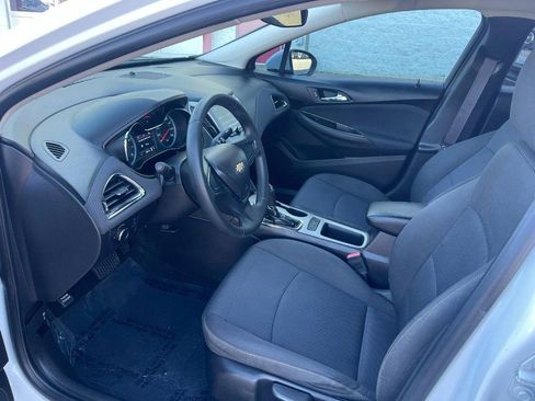 Used 2017 Chevrolet Cruze LS image 14
