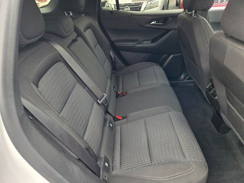 Certified 2025 Chevrolet Equinox LT FWD image 11