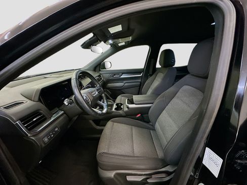 Used 2025 GMC Terrain Elevation AWD/4WD image 13
