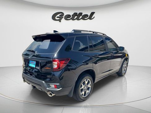 Used 2022 Honda Passport TrailSport image 5