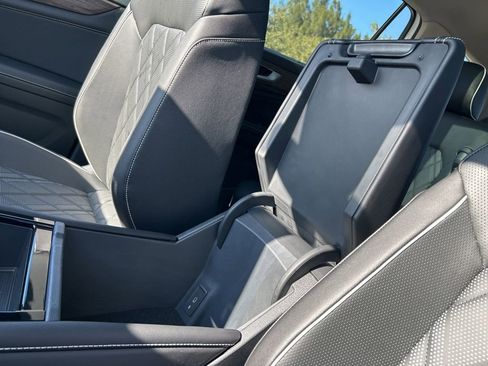 New 2026 Volkswagen Atlas SEL Premium R-Line image 42