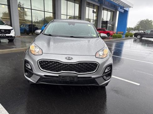 Used 2020 Kia Sportage LX w/ LX Popular Package AWD/4WD image 2