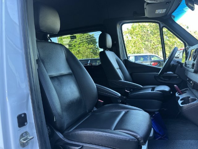 Used 2023 Mercedes-Benz Sprinter 2500 image 29