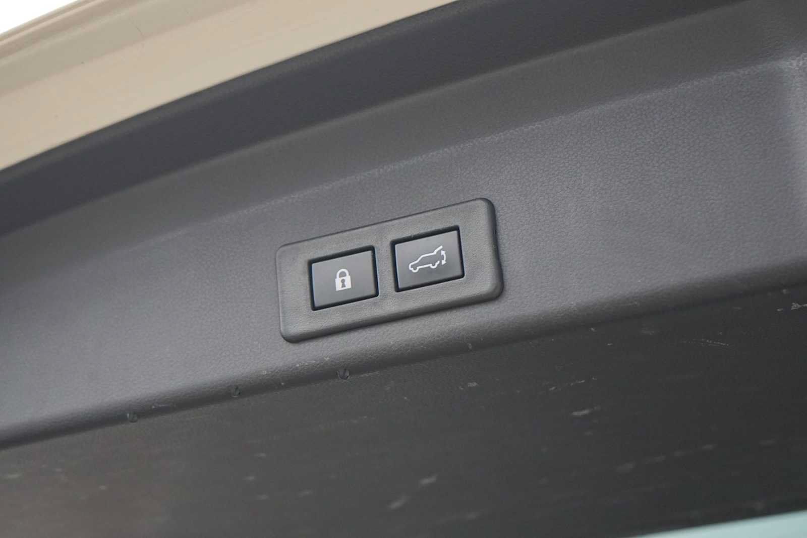 Used 2023 Subaru Ascent Touring AWD/4WD image 26