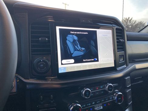 New 2025 Ford F150 Lariat w/ Equipment Group 502A High image 34