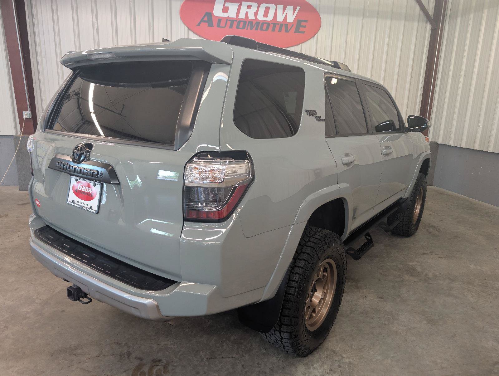Used 2023 Toyota 4Runner TRD Off-Road Premium w/ Off Road Premium Plus Package AWD/4WD image 8