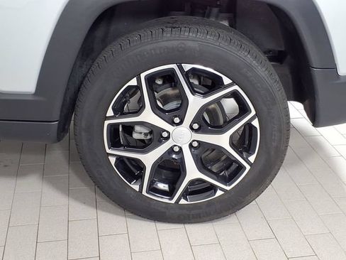 Used 2024 Jeep Compass Limited AWD/4WD image 8