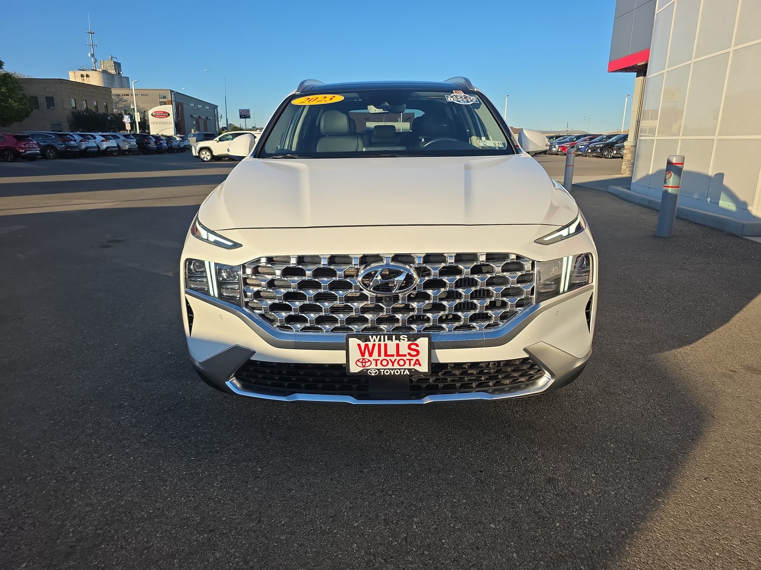 Used 2023 Hyundai Santa Fe Limited AWD/4WD image 5