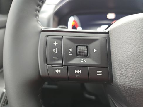 New 2026 Nissan Rogue Platinum AWD/4WD image 17