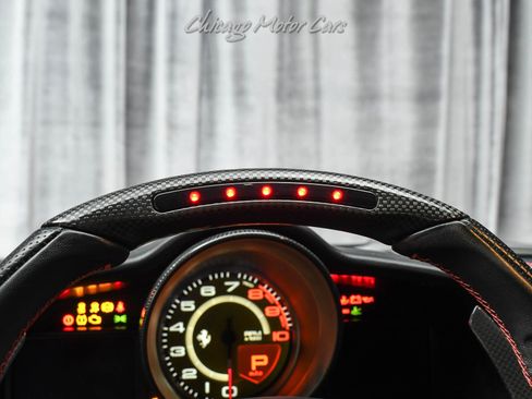Used 2018 Ferrari 488 GTB RWD image 10