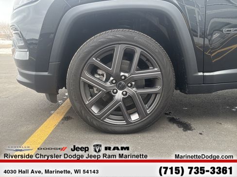 New 2026 Jeep Compass Limited w/ Sun, Sound & Navigation Group AWD/4WD image 11