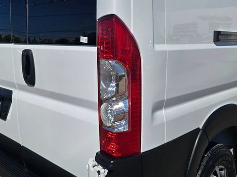 Used 2025 RAM ProMaster 2500 w/ Quick Order Package 22G SLT FWD image 25