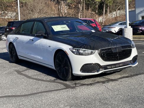 New 2026 Mercedes-Benz Maybach S 680 Maybach S 680 4MATIC Sedan image 4