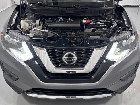 Used 2018 Nissan Rogue S AWD/4WD image 29