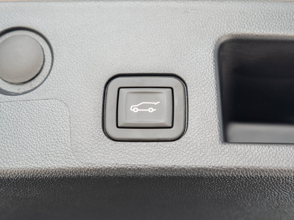Certified 2026 GMC Terrain AT4 AWD/4WD image 34