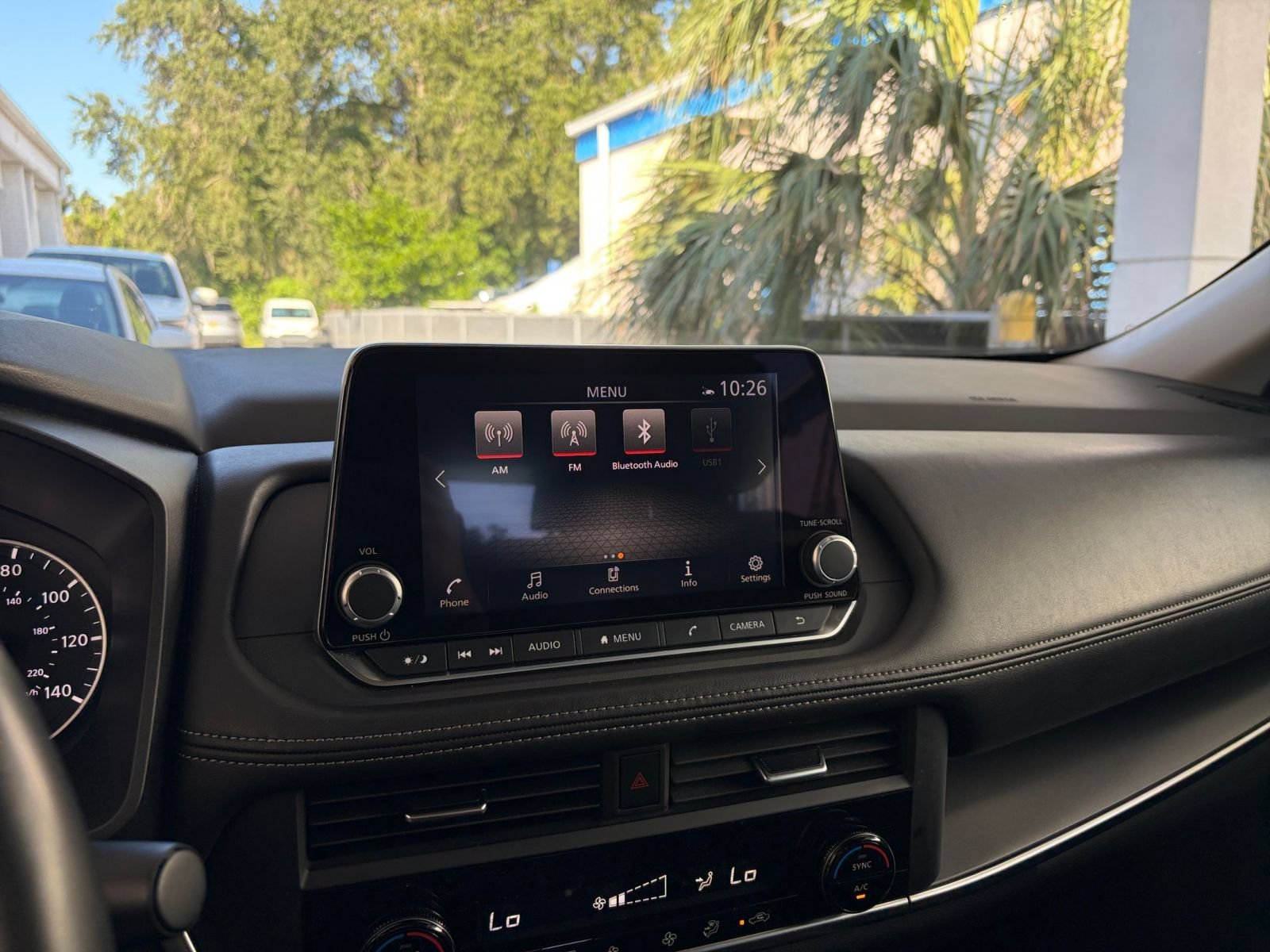 Used 2025 Nissan Rogue SV AWD/4WD image 19