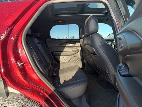 Used 2023 Chevrolet TrailBlazer RS w/ Sun and Liftgate Package image 11