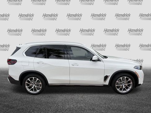 Used 2026 BMW X5 xDrive40i AWD/4WD image 10