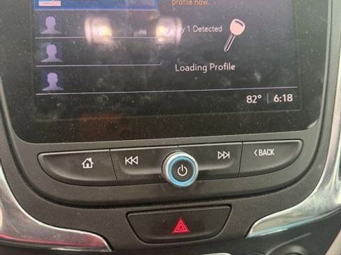 Used 2020 Chevrolet Equinox Premier FWD image 6