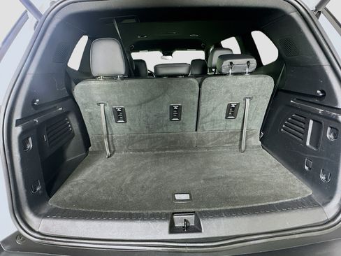 Used 2025 Buick Enclave Preferred FWD image 29