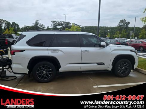 Used 2024 Toyota Sequoia Platinum AWD/4WD image 1