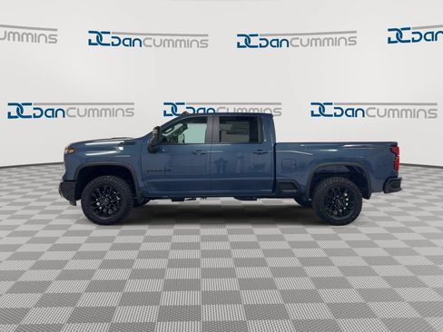 Used 2025 Chevrolet Silverado 2500 LT w/ Trail Boss Package AWD/4WD image 5