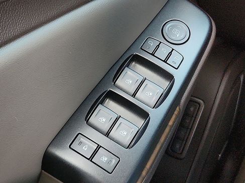 Used 2019 GMC Yukon Denali w/ Denali Ultimate Package AWD/4WD image 19