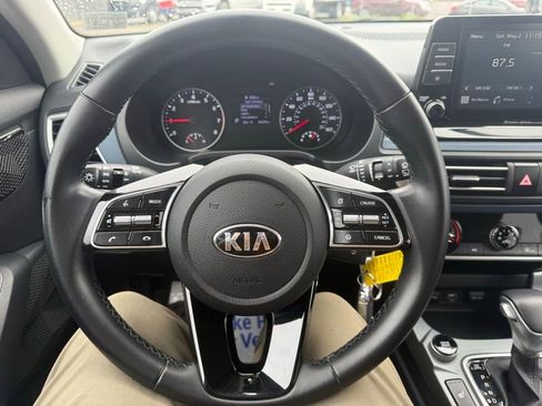 Used 2021 Kia Seltos S AWD/4WD image 21