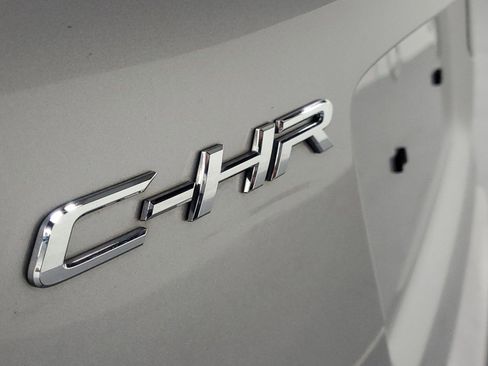 Used 2019 Toyota C-HR Limited image 9