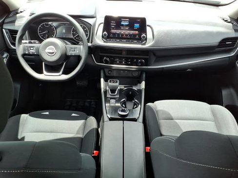 Used 2024 Nissan Rogue S AWD/4WD image 13