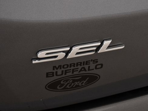 Used 2022 Ford Edge SEL w/ Convenience Package image 22