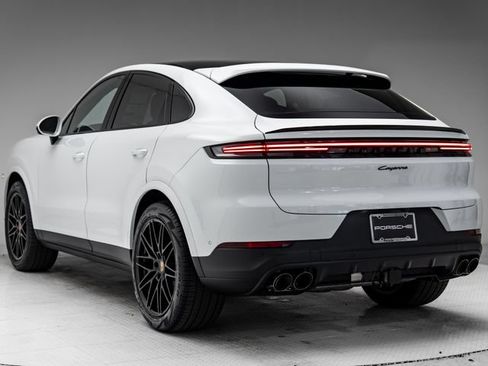 New 2026 Porsche Cayenne Coupe AWD/4WD image 3