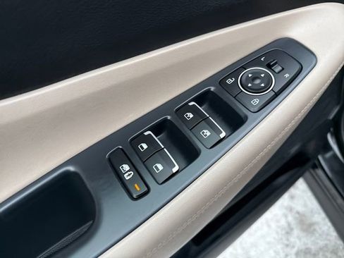 Certified 2023 Hyundai Santa Fe SEL image 10