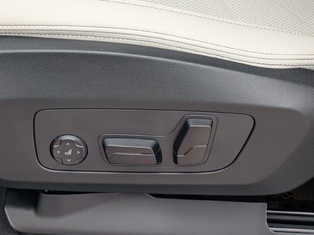 New 2027 BMW X1 xDrive28i AWD/4WD image 13