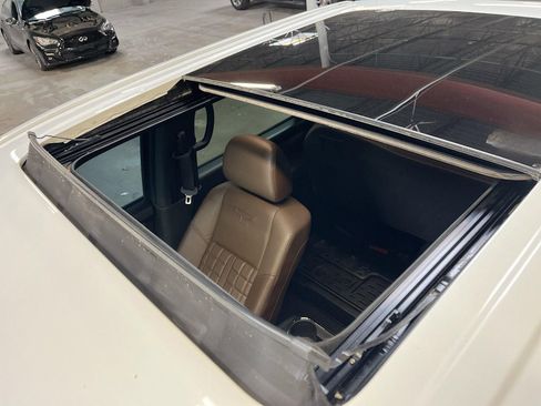 Used 2021 Nissan Titan Platinum Reserve w/ Moonroof Package image 23