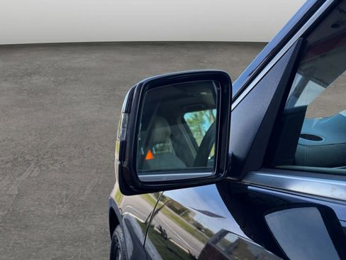 Used 2013 Mercedes-Benz GL 450 4MATIC image 31