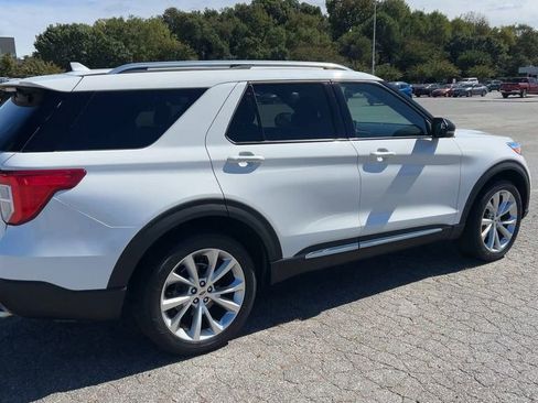 Used 2022 Ford Explorer Platinum w/ Equipment Group 601A image 3