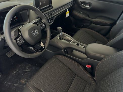 New 2025 Honda HR-V Sport image 10