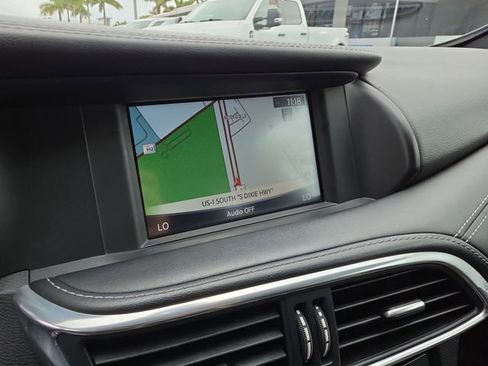 Used 2019 INFINITI QX30 Sport image 26