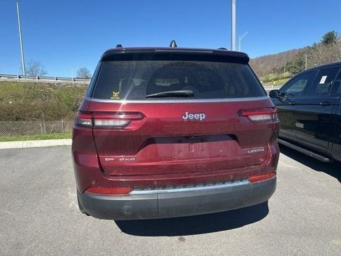 Used 2022 Jeep Grand Cherokee L Limited w/ MOPAR Finishing Package image 24