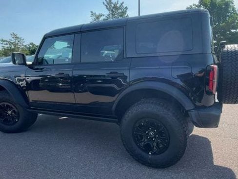 New 2026 Ford Bronco Badlands w/ Sasquatch Package AWD/4WD image 4