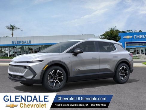 New 2026 Chevrolet Equinox EV LT FWD image 2