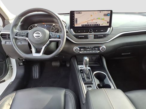 Used 2023 Nissan Altima 2.5 SL image 9