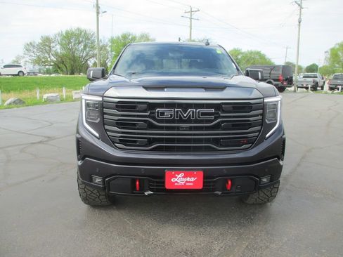 Used 2024 GMC Sierra 1500 AT4 w/ Technology Package image 13